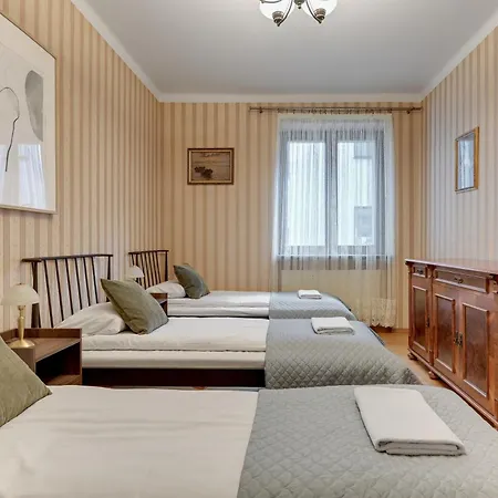 Center 4 - Jacuzzi By Grand شقة