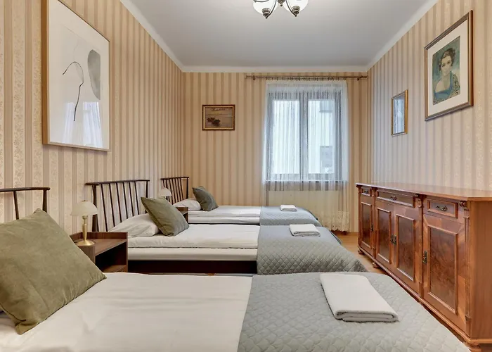 Center 4 - Jacuzzi By Grand شقة