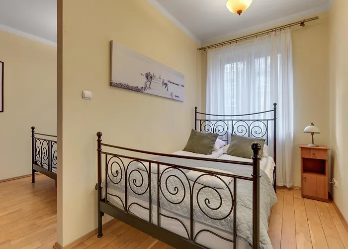 Center 4 - Jacuzzi By Grand شقة *